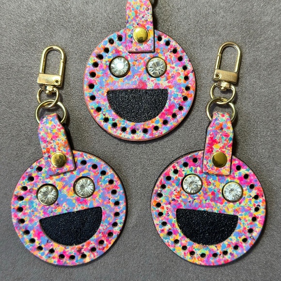 smile! bag charm - Picture 1 of 4